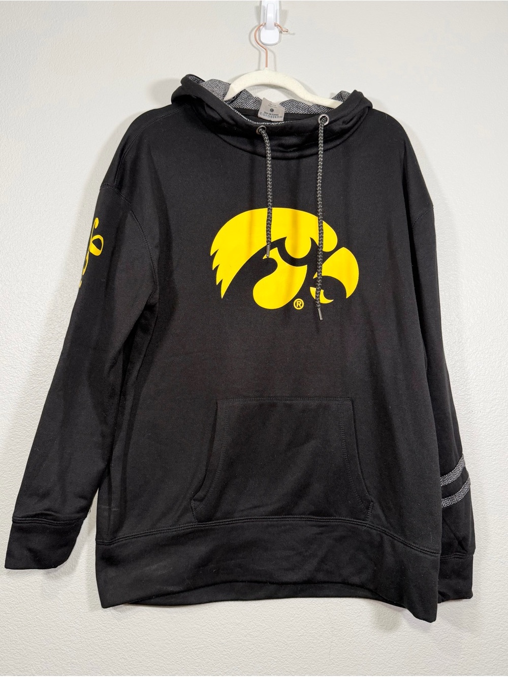 University of Iowa Hawkeyes Sweatshirt Black Gold Pullover Hoodie Sport Women L